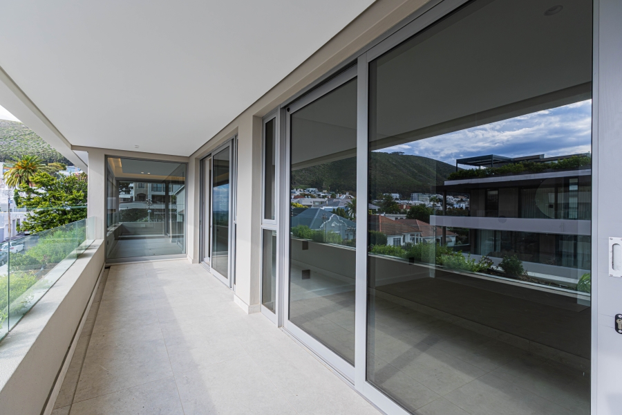 3 Bedroom Property for Sale in Fresnaye Western Cape